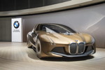 'Iconic Impulses. The BMW Group Future Experience' in London, Roundhouse. BMW VISION NEXT 100 im BMW Marken-Raum.