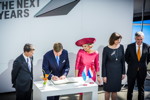 K&ouml;nig Willem-Alexander und K&ouml;nigin M&aacute;xima der Niederlande zu Besuch in der BMW Welt in M&uuml;nchen am 13. April 2016