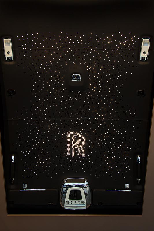 Foto: BMW Welt: Rolls-Royce Ausstellung, Dachhimmel mit Leuchtdioden