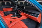 BMW 750Li xDrive (G12) mit BMW Individual Merino Voll-Leder Ausstattung in Fiona rot.