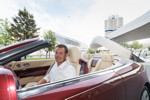 Golfprofi Henrik Stenson im Rolls-Royce Dawn an der BMW Welt und dem BMW 4-Zylinder in München.