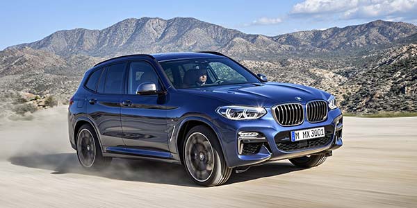 Auto Trophy 2020 fr den BMW X3, hier xDrive M40i in Phytonic Blau Metallic.