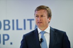 Presseveranstaltung im BMW Group Werk Dingolfing am 02.05.2017 zur Zukunft der Elektromobilit�t bei der BMW Group. Oliver Zipse, Mitglied des Vorstands der BMW AG, Produktion.