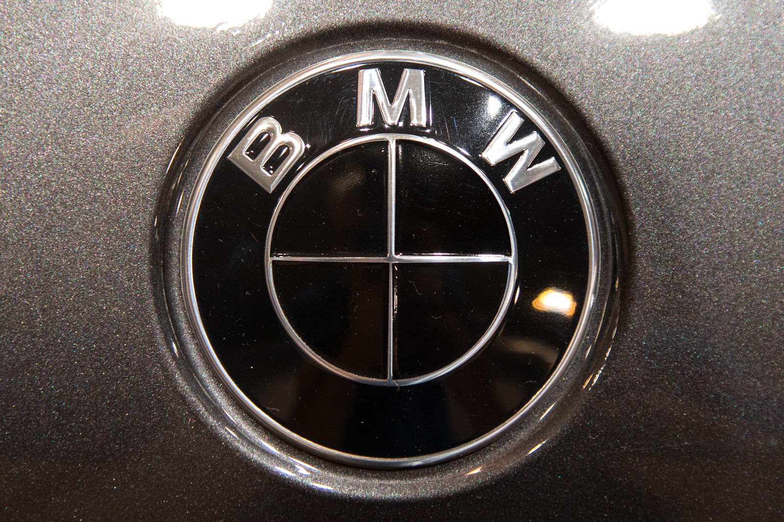 Foto: Essen Motor Show 2017: BMW M550i mit BMW Logo in schwarz
