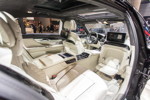 BMW 750Ld Individual mit Executive Lounge inkl. Executive Seating, das das Hochlegen der Füße ermöglicht