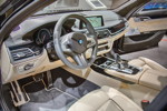 BMW M760Li Individual, Cockpit