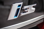 BMW i3s, dank der im Jahr 2016 neu eingeführten 94 Ah Batterie ist eine Reichweite im Alltag von bis zu 245 km realistisch.