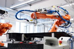 Prototypenbau neuer, leistungsf&uaml;higerer Batterien der fuenften Generation BMW Group E-Antrieb. 
