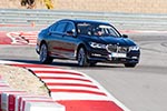 BMW M760Li V12 Excellence auf der privaten Rennstrecke von Thermal