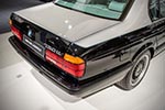 BMW 750iL (E32) by Karl Lagerfeld mit Zweifarbenlackierung in Sterlingsilber und Glanzschwarz