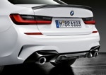 BMW M Performance Parts für den neuen BMW 3er, M Performance Heckdiffusor und Heckspoiler in Carbon, Heckleuchten und Endrohrblenden.