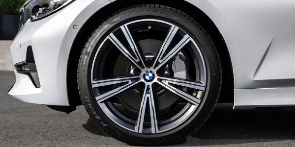 BMW 3er Limousine - Modell Sport Line, Rad