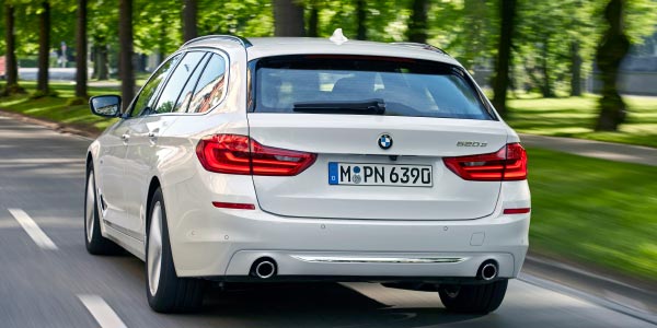 BMW 520d Touring mit Bestnoten im ADAC Eco-Test für Messung der Stickoxid-Werte im realen Straßentest.

