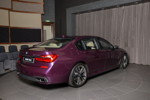 BMW M760Li in BMW Individual 'Purple silk metallic'