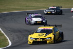 Lausitzring, 20.05.2018. DTM-Rennen 4, Timo Glock im DEUTSCHE POST BMW M4 DTM und Joel Eriksson (SWE) im BMW M4 DTM.