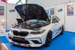 BMW M2 Competition mit M Performance Parts, mit Folierung Motorsport, vordere Seitenwand aus Carbon