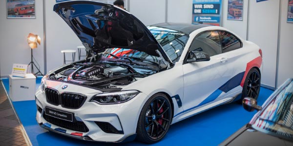 BMW M2 Competition mit BMW M Performane Parts (Deutsche Messepremiere)