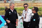 Ad Diriyah (KSA), 15. Dezember 2018. J-F Thormann (USA, Vize Präsident Andretti Autosport). Alejandro Agag (ESP, Vorsitzender der Formel E und Roger Griffiths (GBR, Team Chef).