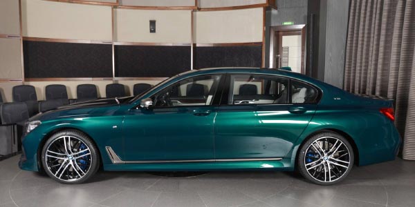 BMW M760Li xDrive M Performance, standardmäßig in Langversion ausgeliefert.