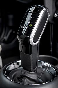 MINI Cooper Cabrio (Facelift 2018), Automatik-W&auml;hlhebel.