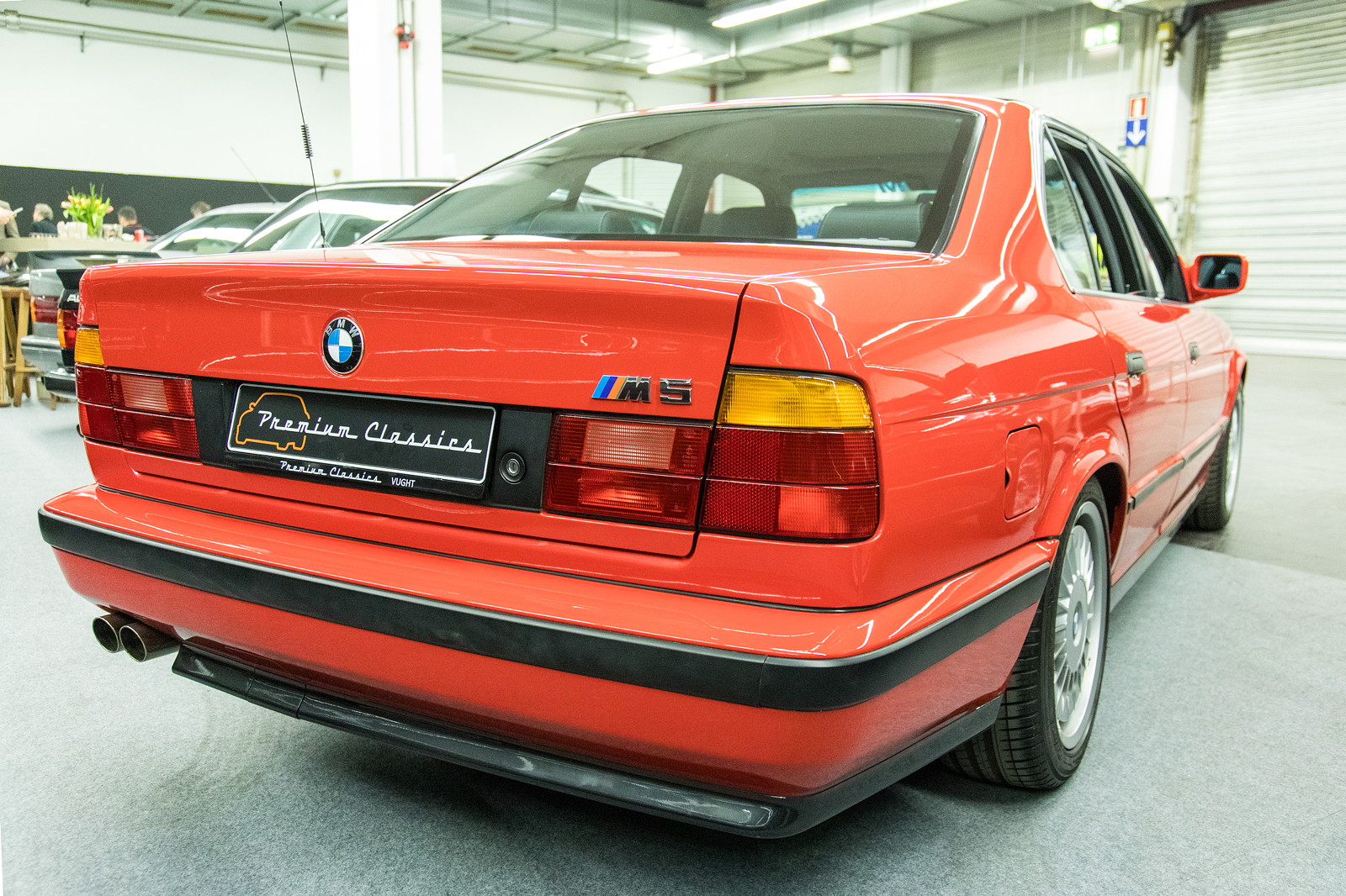 Foto: BMW M5 3.6 (E34), in Misanorot, sehr rar in dieser Farbe und Zustand  (vergrößert)