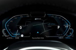 BMW 745Le xDrive, neues BMW Live Cockpit Professional, Prozentanzige oben rechts zeigt an, dass bis 30 Prozent Leistung (blau) rein elektrisch gefahren wird.