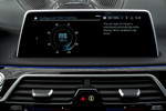 BMW 745Le xDrive, zentraler Bord-Bildschirm, Einstellungen im Battery Control Modus.