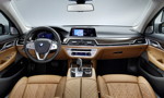 BMW 750Li xDrive (G12 LCI), Interieur mit Exklusivleder 'Nappa' mit erweiterten Umfängen / Steppungen in Cognac / Schwarz