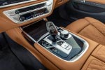 BMW 7er (G11/G12, Facelift 2019), Mittelkonsole ohne Änderungen