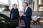 bergabe des 500.000sten elektrifizierten Fahrzeugs der BMW Group mit Sebastian Mackensen, BMW Group Leiter Markt Deutschland - BMW Welt.