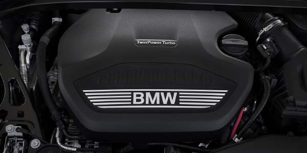 BMW 220d, Modell M Sport, 3-Zylinder-Dieselmotor