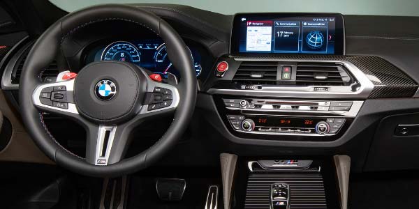 Der neue BMW X4 M Competition. Interieur vorne.
