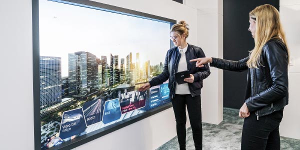 BMW Group auf der CES 2019: Mixed Reality Mobility Window.