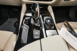 Alpina B5 Touring, Mittelkonsole vorn mit iDrive Touch Controler