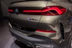 BMW X6 M50i xDrive, neu geformte LED Rücklichter