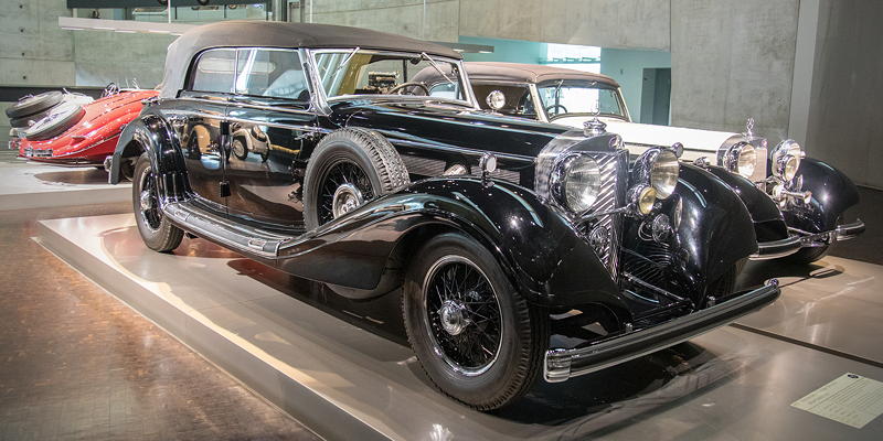 Foto Mercedes Benz 770 Grosser Mercedes Offener Tourenwagen Reprasentationsfahrzeug Der 30er Und 40er Jahre 8 Zyl 150 Ps 160 Km H 117 Produzierte Einheiten Vergrossert