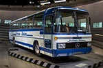 Mercedes-Benz O 303 Reise-Omnibus, eine Omnibusreihe 1974, die bei Reisebussen neue Maßstäbe für Komfort und Sicherheit setzt.