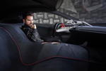 BMW Sound Designer Renzo Vitale und BMW Vision M NEXT im Freifeldraum.&nbsp;