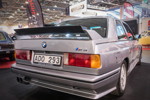 BMW M3 (E30) in lachssilber metallic, Preis auf Anfrage.