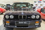 BMW M3 Cabrio (E30) in macaoblau metallic, Baujahr 1991, 127 tkm gelaufen, im orig. Zustand, nur 786 Einheiten wurden gebaut, Preis: 109.000 Euro.