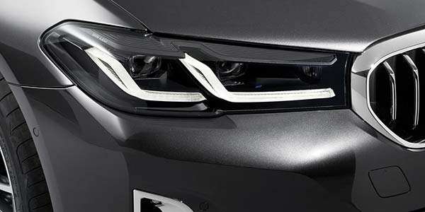 BMW 530i Touring, neue Scheinwerfer, optional mit Matrix LED und Laserlicht