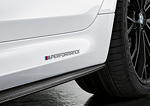 Der neue BMW 5er, M Performance Schriftzugaufkleber