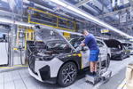 Der erste BMW iX - Produktion im Werk Dingolfing.