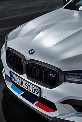 BMW M5 mit M Performance Parts
