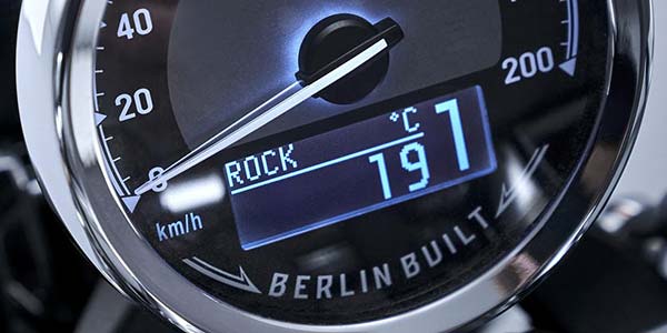BMW R 18 First Edition. Tachometer mit eingestelltem Fahrmodus 'Rock'.
