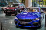 BMW Welt: Luxury Auststellung mit dem BMW M8, BMW X7 und BMW 8er Gran Coupé