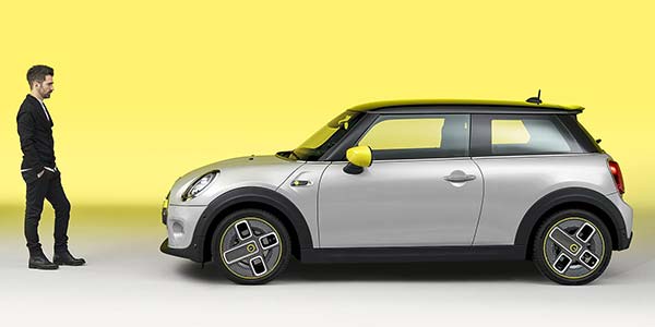 MINI Cooper SE. Renzo Vitale.