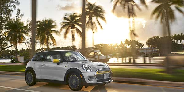 MINI Electric on location in Miami