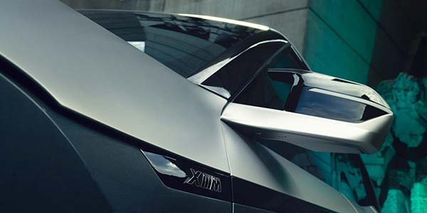 BMW Concept XM, seitliche Typ-Bezeichnung und M Aussenspiegel