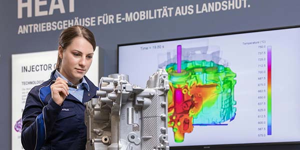 In der Leichtmetallgieerei des BMW Group Werks Landshut entsteht das Gehuse des hochintegrierten E-Antriebs der fnften Generation.